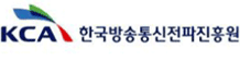 ���4